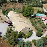 Gardenos מלון דירות