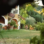 מלון דירות Gardenos