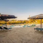 מלון דירות Gardenos