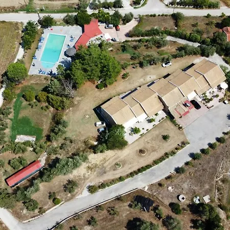 Gardenos شقة فندقية