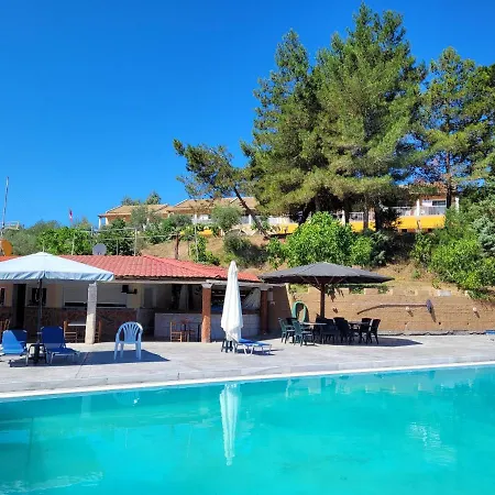 شقة فندقية Gardenos فيتالاذيس