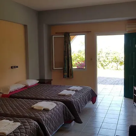 Gardenos 3* فيتالاذيس