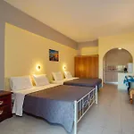 Gardenos Aparthotel 3*