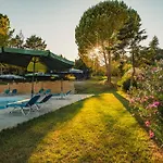 Gardenos Aparthotel