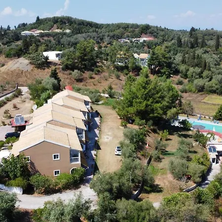 מלון דירות Gardenos